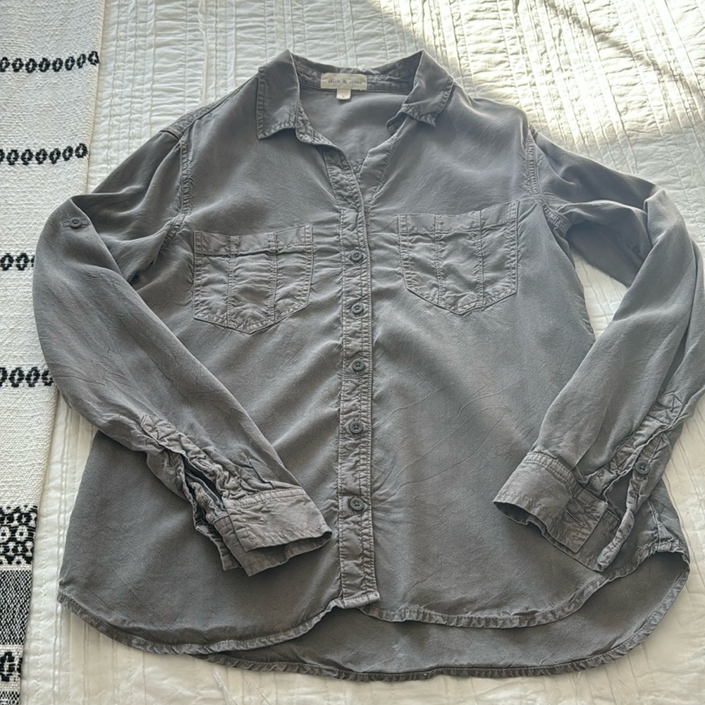 Cloth & Stone button down, buttery soft